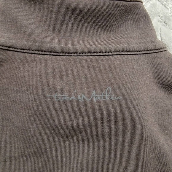 Travis Mathew Mens Size Small ¼ Zip Pullover Long Sleeve Shirt Golf Brown - Picture 10 of 11